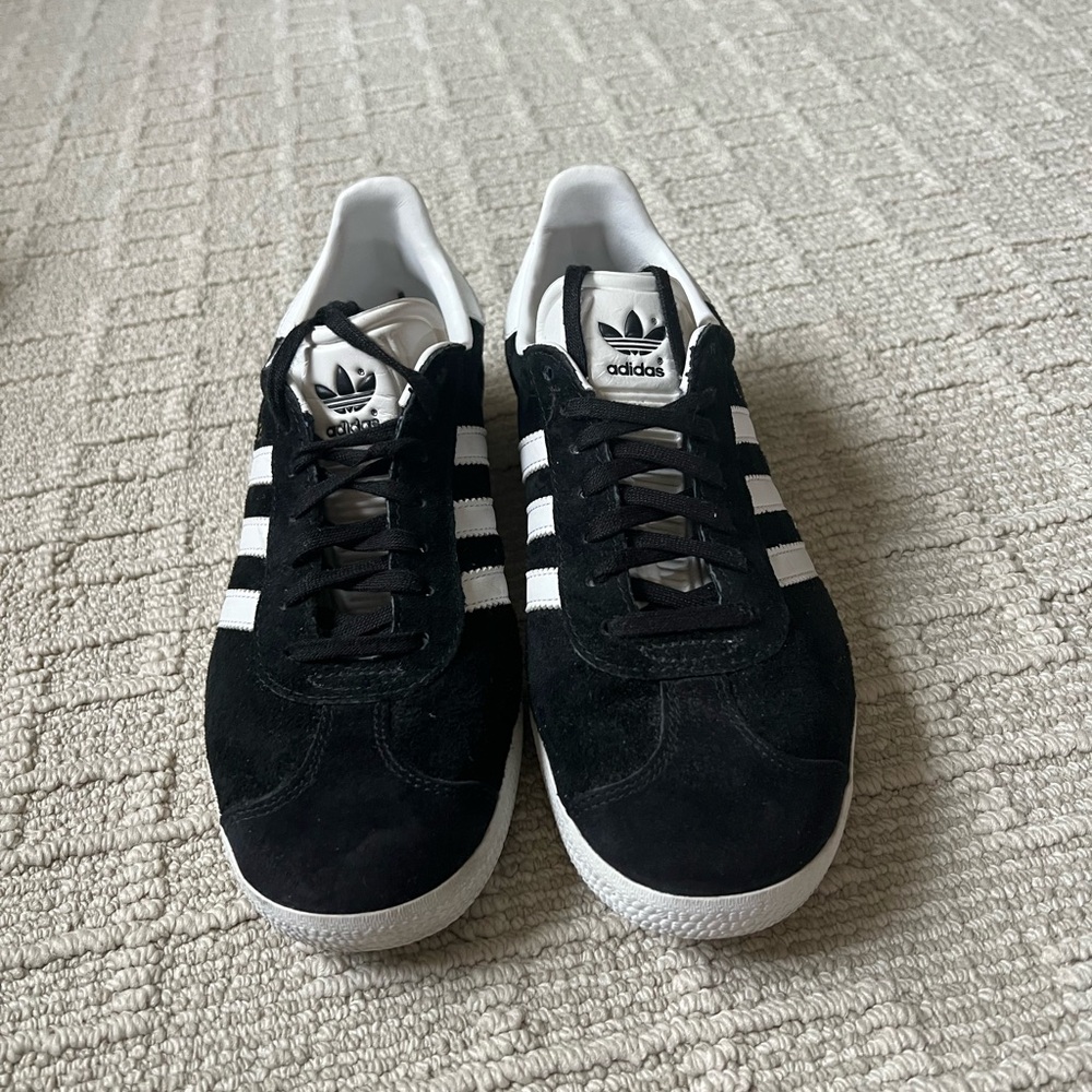 Adidas Gazelle Size 7